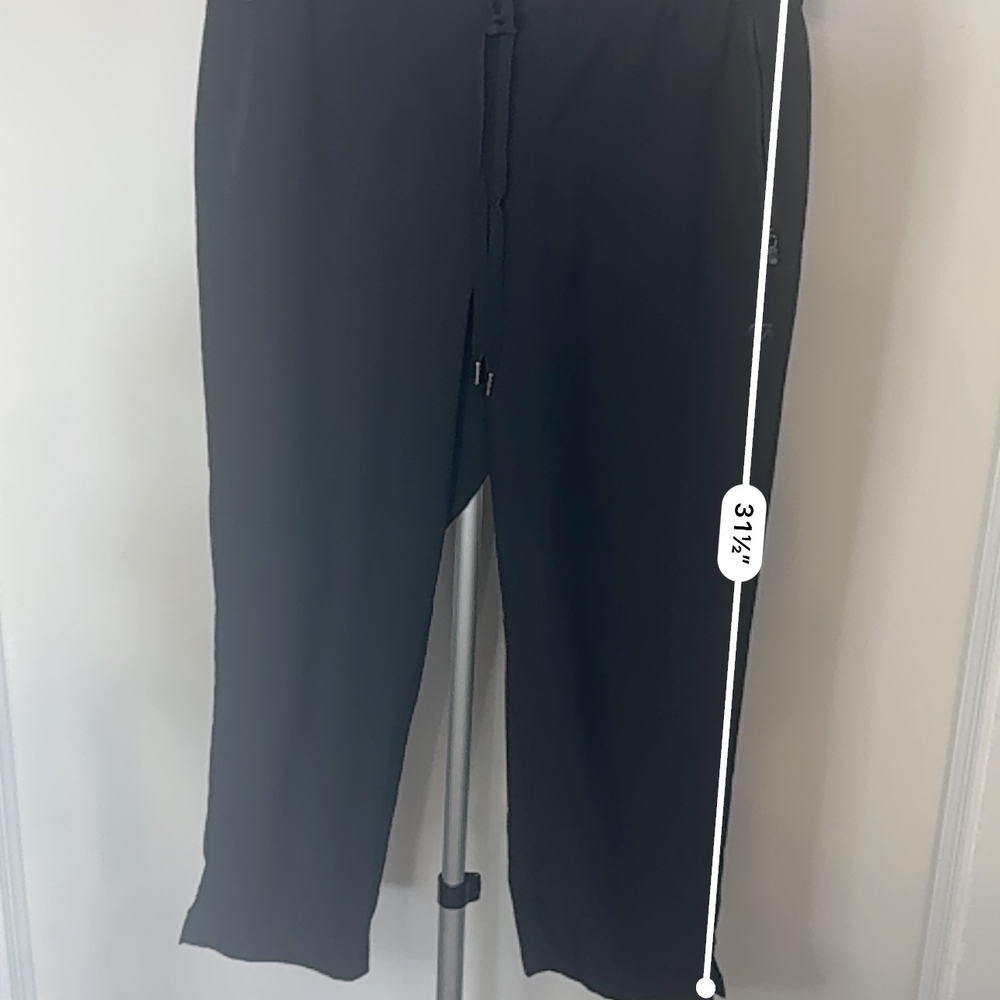 Gapfit Black Tech Drawstring Joggers/Athletic Pan… - image 8